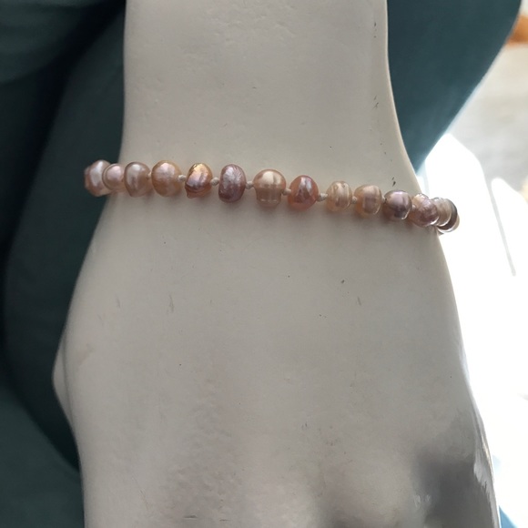 Jewelry - Freshwater Pearl Champagne Medium Pearls Bracelet